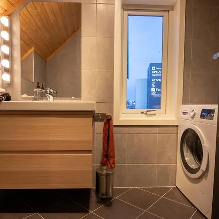 Urban And Stylish Apartment In City Centre Tromso Exterior photo